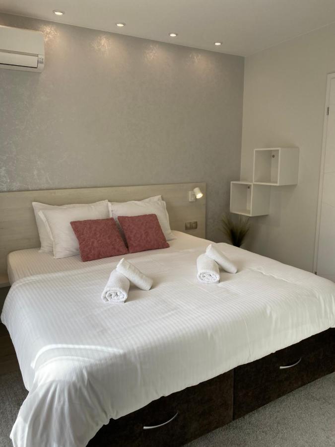 וליקו טורנובו Guest Rooms Asenevtsi City Center מראה חיצוני תמונה