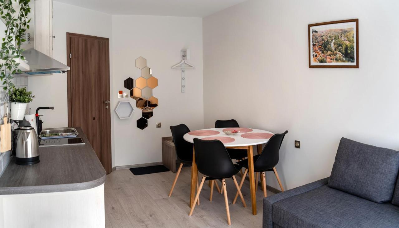 וליקו טורנובו Guest Rooms Asenevtsi City Center מראה חיצוני תמונה