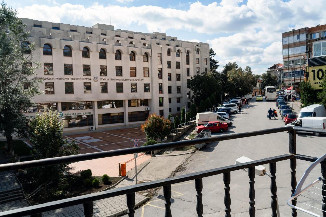 וליקו טורנובו Guest Rooms Asenevtsi City Center מראה חיצוני תמונה